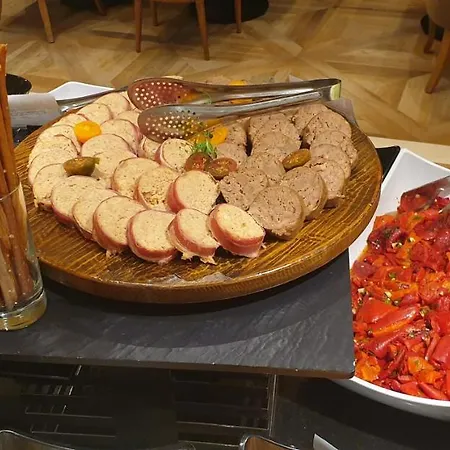 アパートホテル Free в св. иван рилски - сладък дом сред лукс